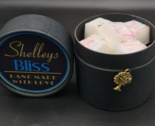 Load image into Gallery viewer, Bliss - Shelley&#39;s Candles
